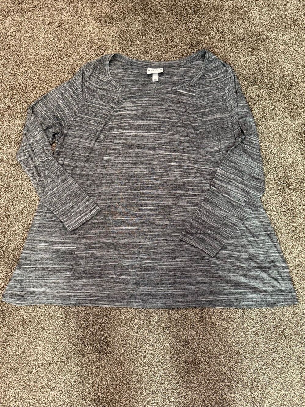 Ava & Viv Women's Plus Size Gray Long Sleeve Top